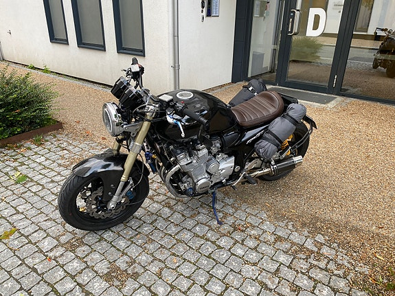 Yamaha XJR 1300 - Cafe Racer 15 of 15