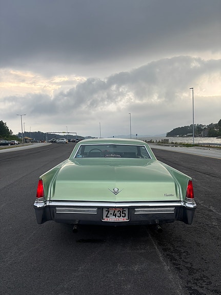 Cadillac Coupé DeVille 6 of 20