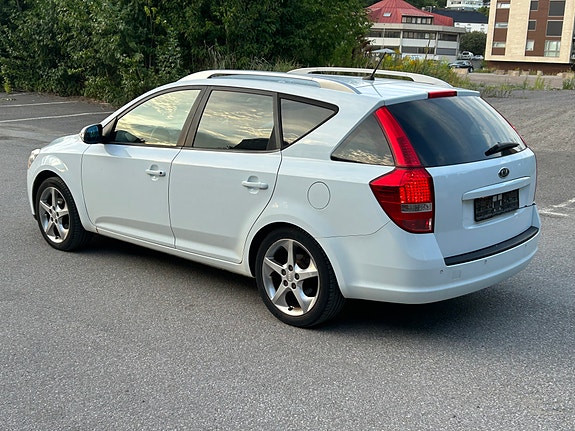 Kia Ceed 9 of 16