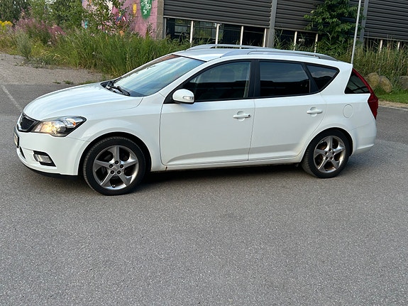 Kia Ceed 11 of 16