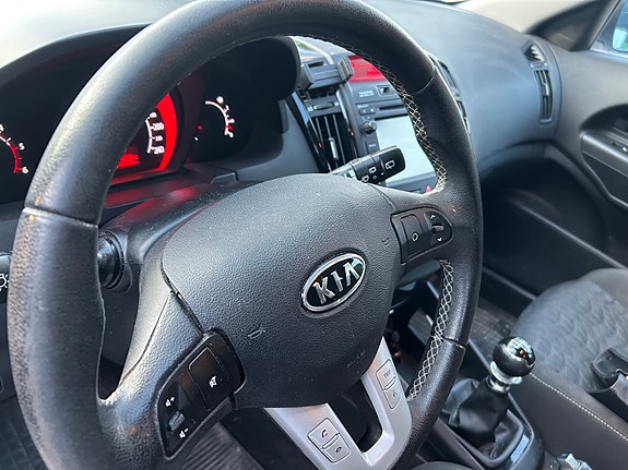 Kia Ceed 15 of 16