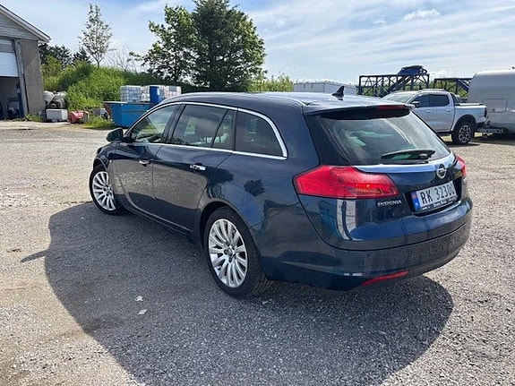 Opel Insignia 2 of 10