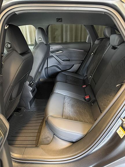 Audi A6 e-tron 22 of 30