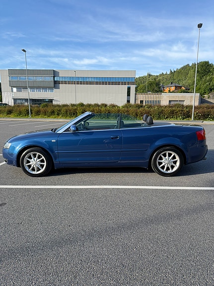 Audi A4 4 of 5