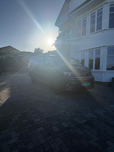 Opel Vivaro 2 of 5