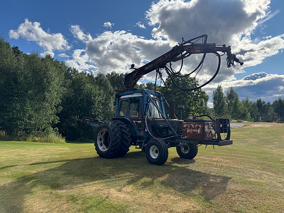 Ford 7600 7 of 21