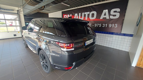 Land Rover Range Rover Sport 6 of 30