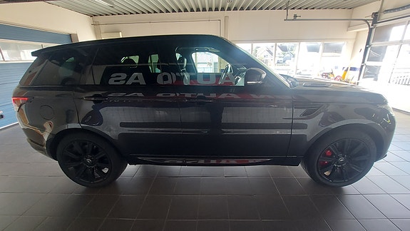 Land Rover Range Rover Sport 10 of 30