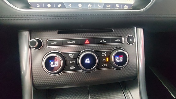 Land Rover Range Rover Sport 20 of 30
