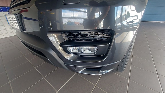 Land Rover Range Rover Sport 9 of 30