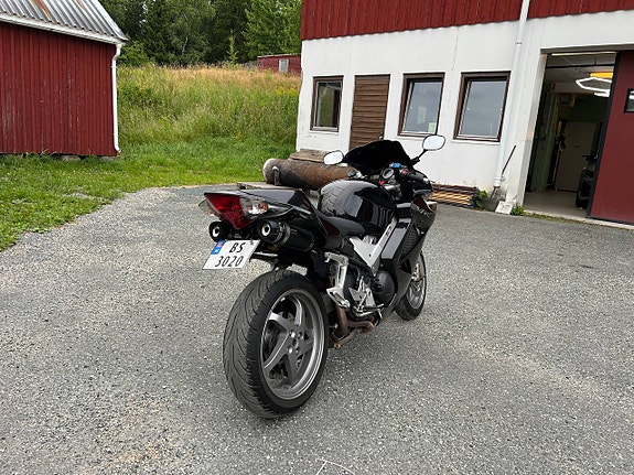 Honda VFR 800 13 of 17