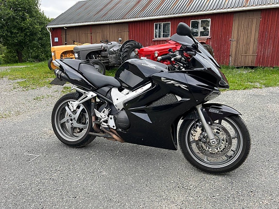 Honda VFR 800 12 of 17
