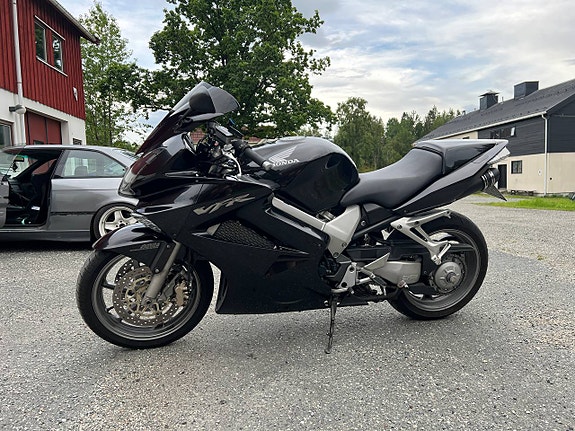 Honda VFR 800 17 of 17