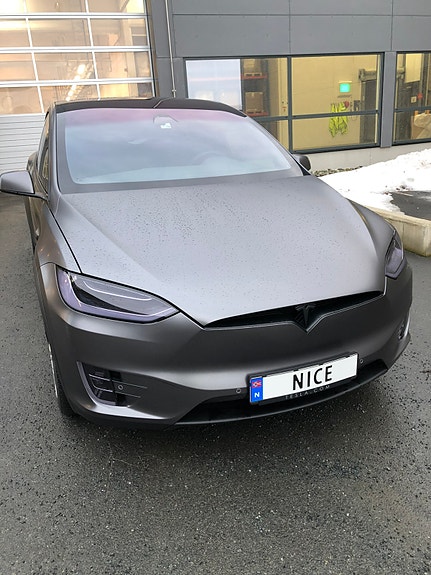 Tesla Model X 2 of 5