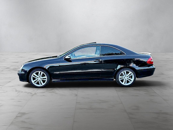 Mercedes-Benz CLK220 2 of 21