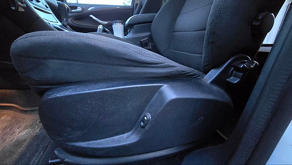 Ford S-MAX 16 of 30
