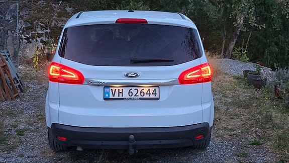 Ford S-MAX 2 of 30