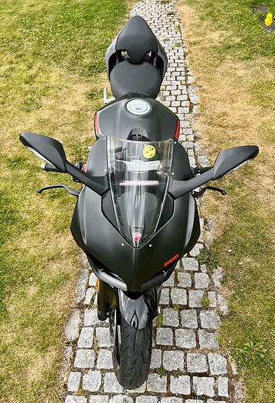 Ducati Panigale V2 10 of 16