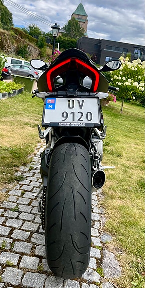 Ducati Panigale V2 7 of 16