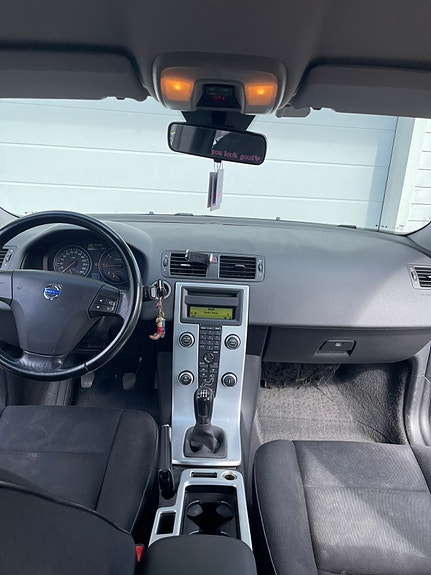 Volvo S40 8 of 14