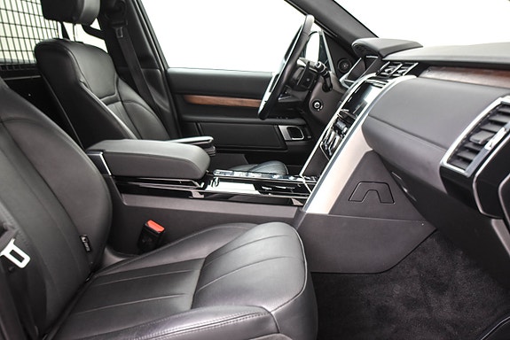 Land Rover Discovery 11 of 16