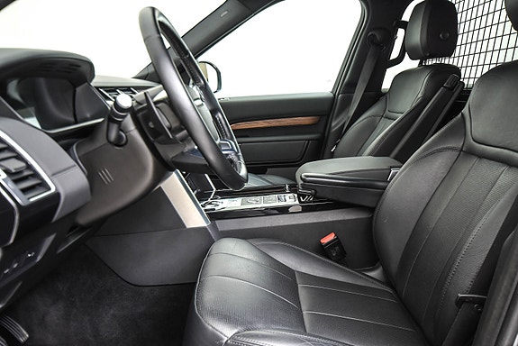 Land Rover Discovery 10 of 16
