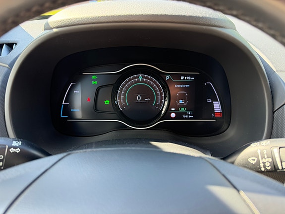 Hyundai Kona 22 of 25