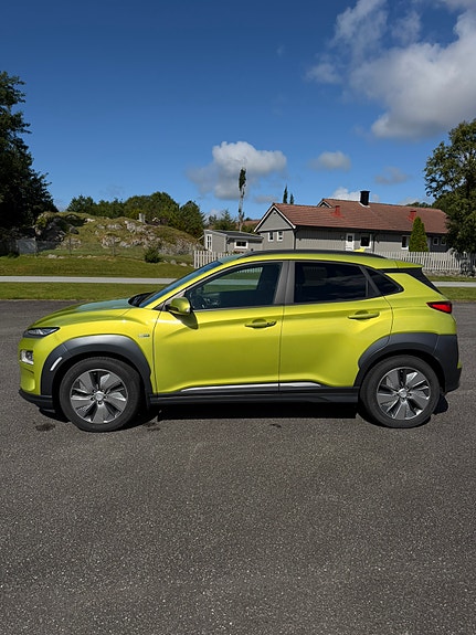 Hyundai Kona 8 of 25