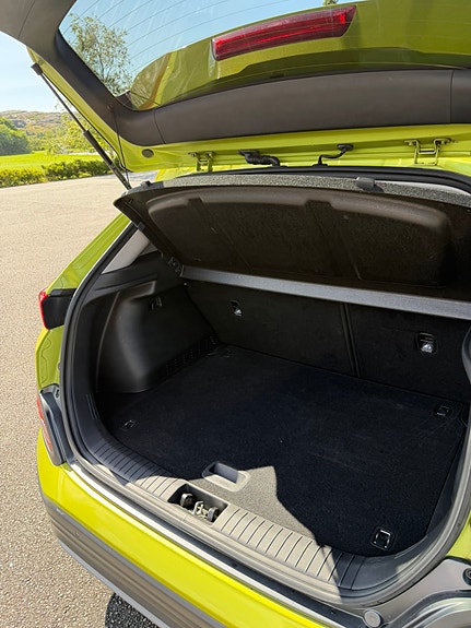 Hyundai Kona 12 of 25