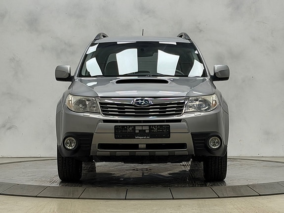 Subaru Forester 3 of 5