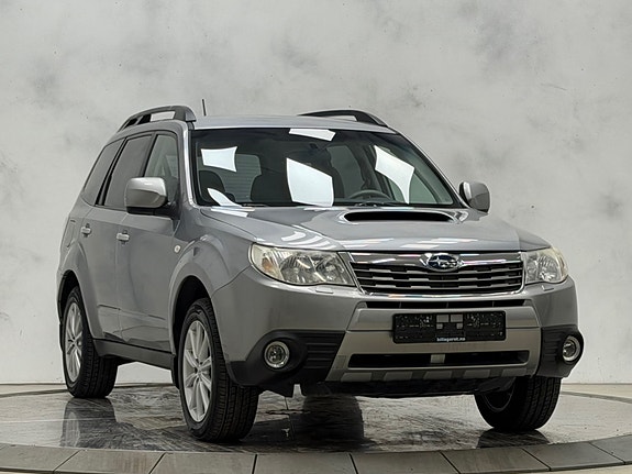 Subaru Forester 4 of 5