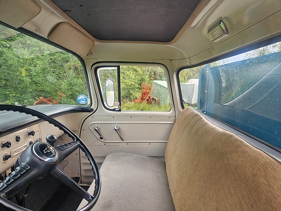 Chevrolet 6400 5 of 8