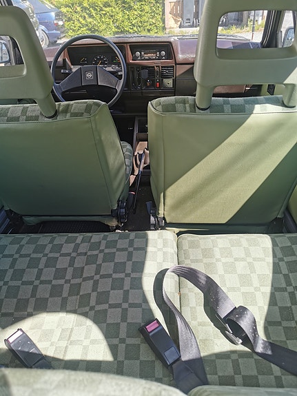 Opel Corsa 13 of 16