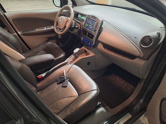 Renault Zoe 9 of 16