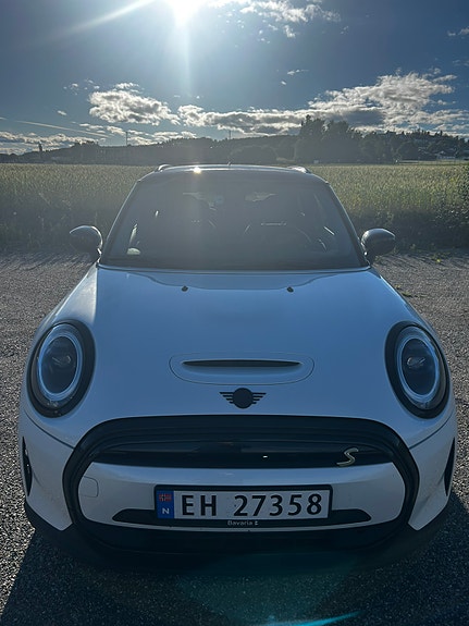 MINI Cooper SE 19 of 21