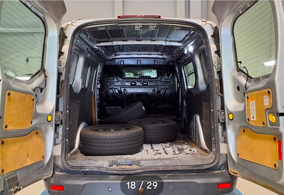 Ford Transit Connect 18 of 29