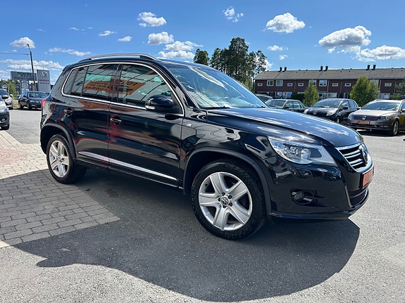 Volkswagen Tiguan 3 of 5
