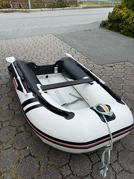 Suzumar MX- 260 VIB med Suzuki 6 hk påhengsmotor 2 of 20