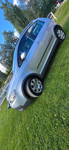Volkswagen Golf Plus Cross 2 of 5