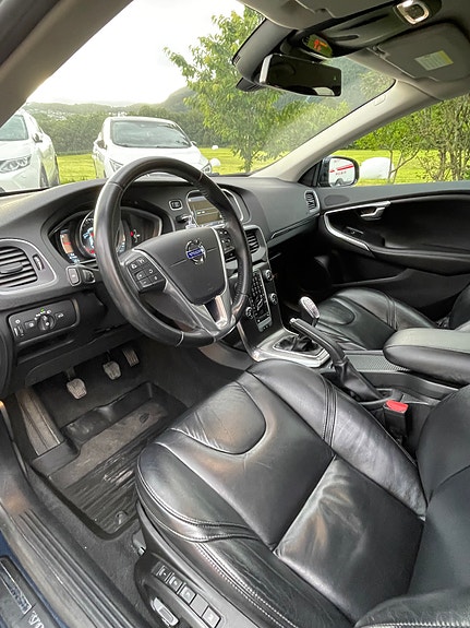Volvo V40 9 of 27