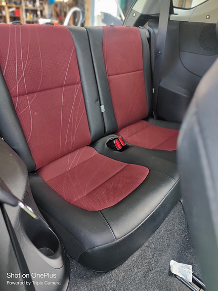 Toyota IQ 8 of 16