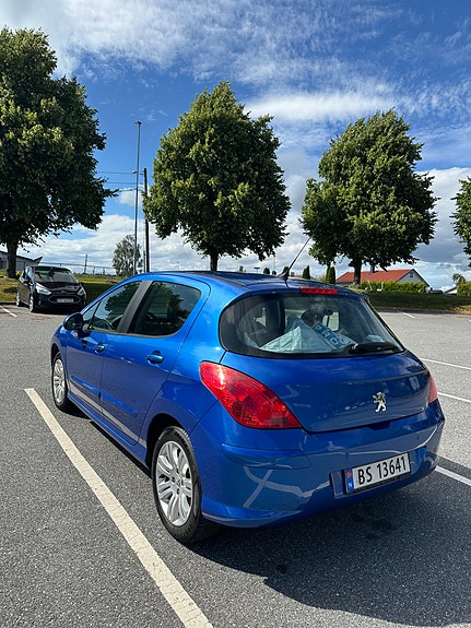 Peugeot 308 4 of 25