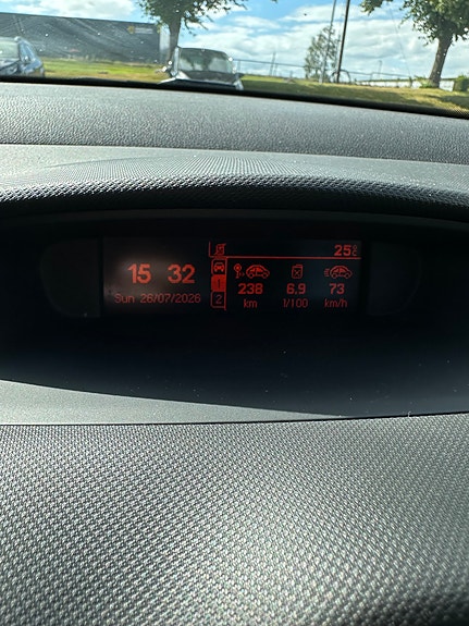 Peugeot 308 21 of 25