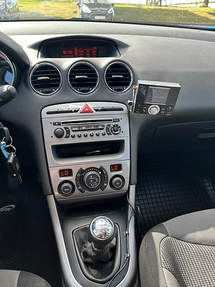 Peugeot 308 19 of 25