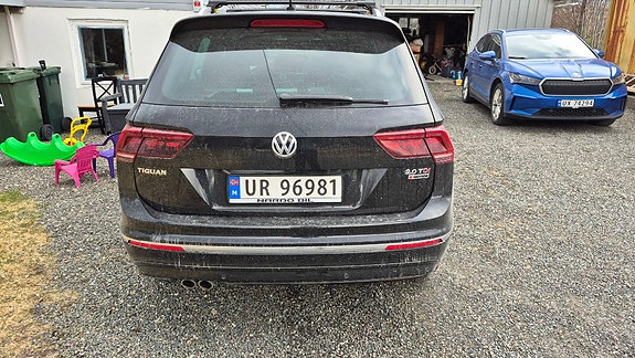 Volkswagen Tiguan 3 of 24