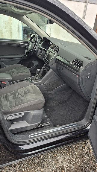 Volkswagen Tiguan 7 of 24