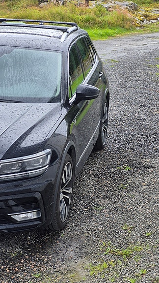 Volkswagen Tiguan 4 of 24