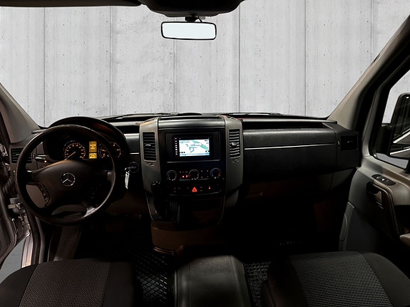 Mercedes-Benz Sprinter 311 13 of 30