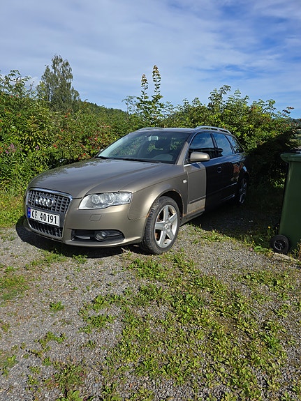 Audi A4 2 of 15
