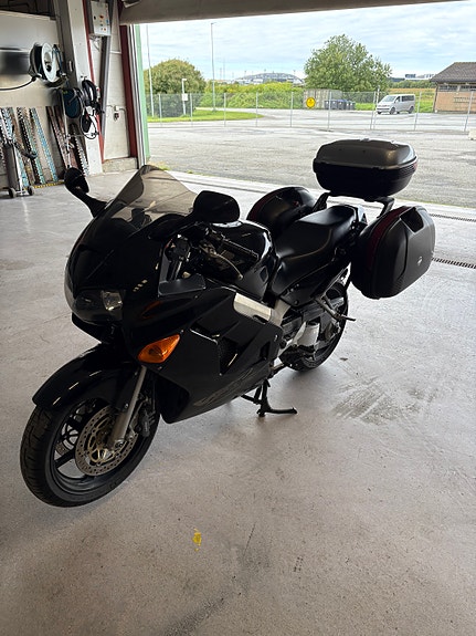 Honda VFR 800 6 of 7